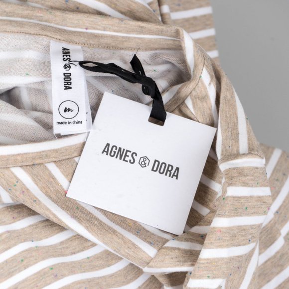 NWT Agnes & Dora Tan & White Speckled Stripe Vincent V-Neck Hi-Low Sweater -M - Picture 5 of 5